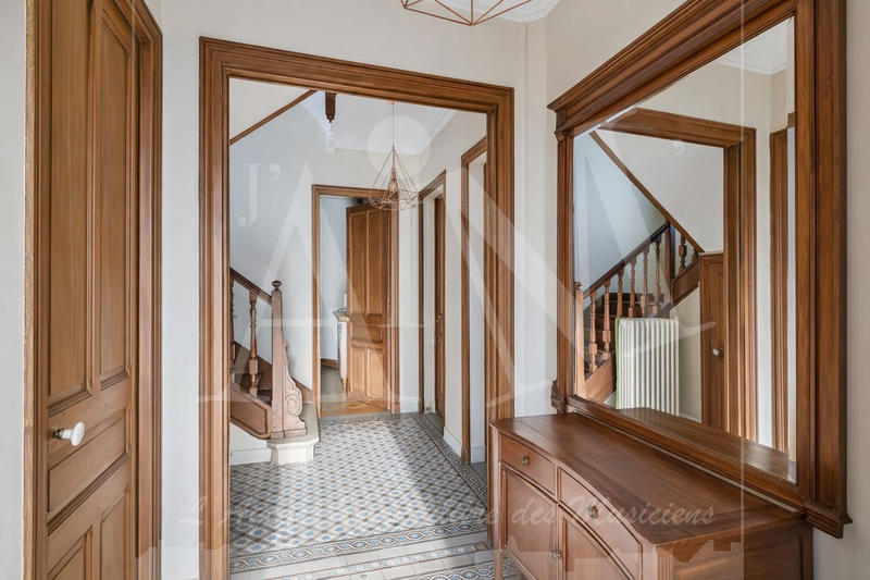 Maison - 148 m² - 7 pièces