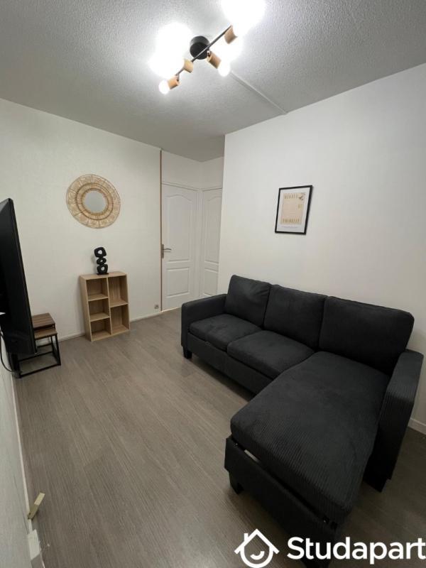 Chambre - 9 m² - 1 pièce