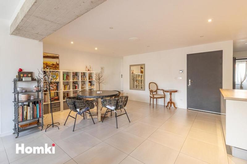 Appartement - 90 m² - 3 pièces