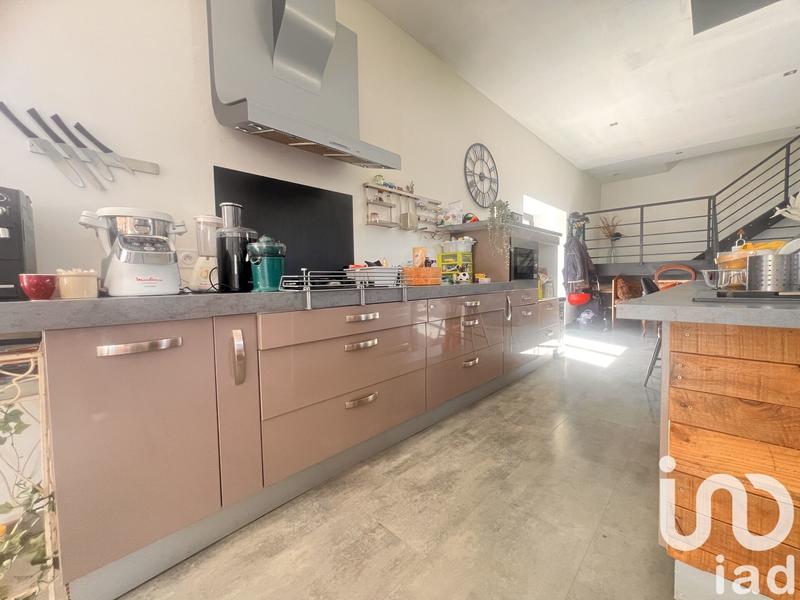 Maison - 227 m² - 7 pièces