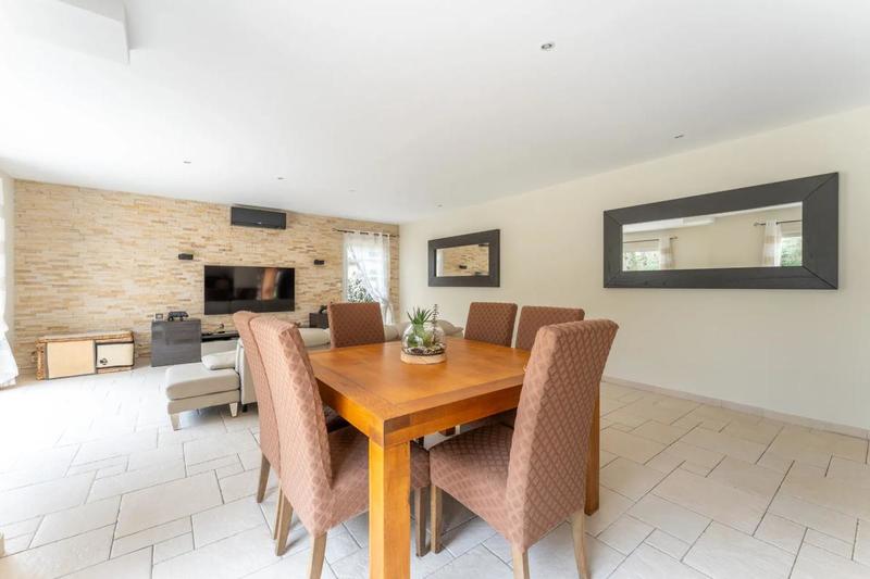 Maison - 170 m² - 6 pièces