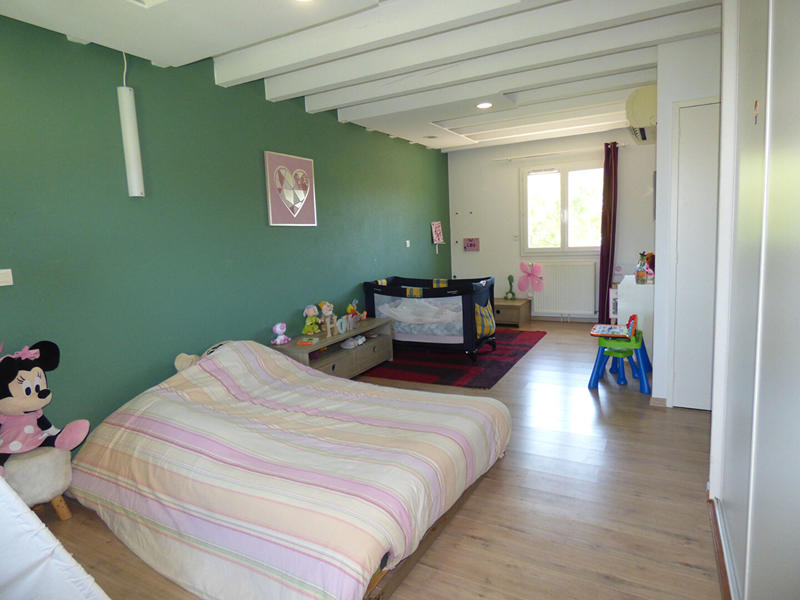 Maison - 166 m² - 8 pièces