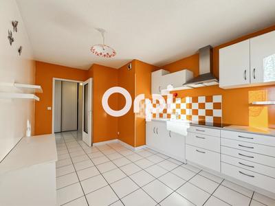 Penthouse - 80 m² - 3 pièces