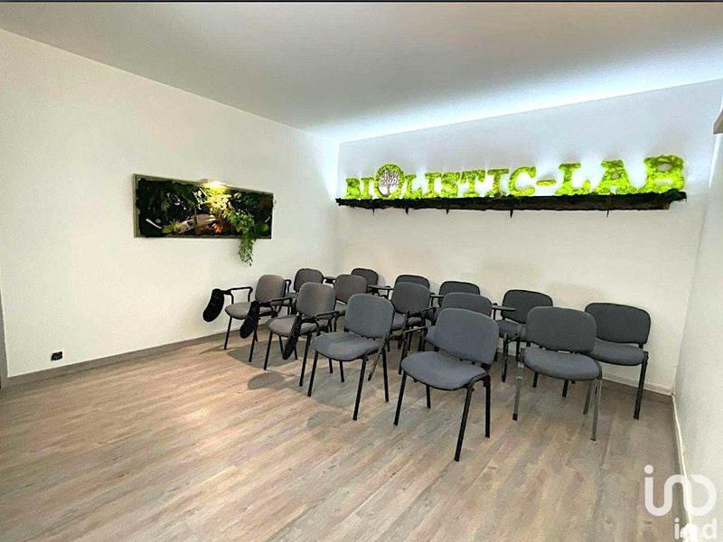 Local commercial - 193 m²