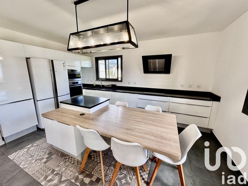 Maison - 163 m² - 6 pièces