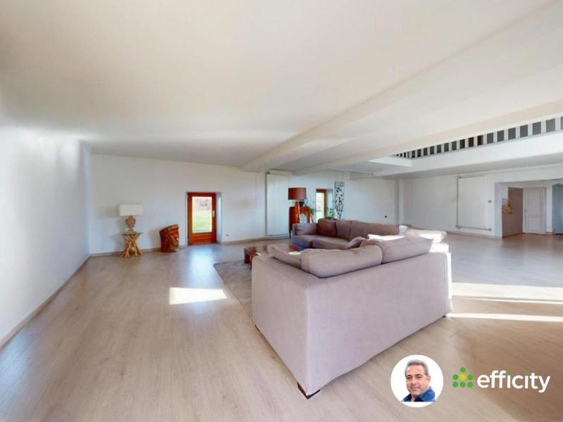 Longère - 320 m² - 7 pièces