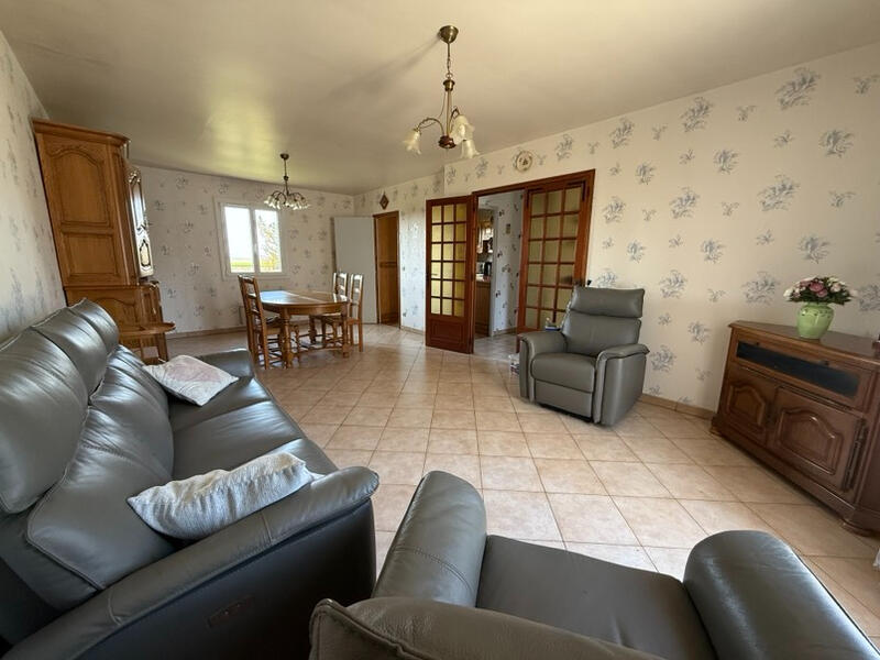 Maison - 84 m² - 5 pièces