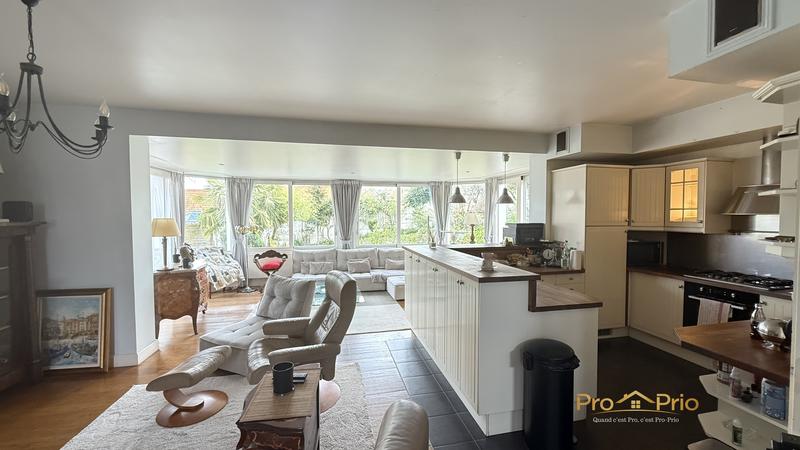 Maison - 127 m² - 5 pièces