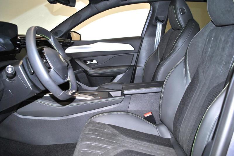 Peugeot 308 III 1.2 Puretech 130 Eat8 Gt