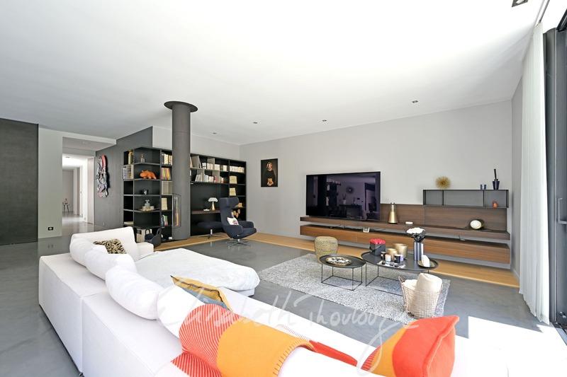 Maison d'architecte - 350 m² - 8 pièces