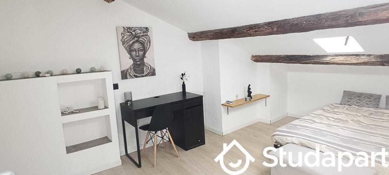 Chambre - 14 m² - 1 pièce