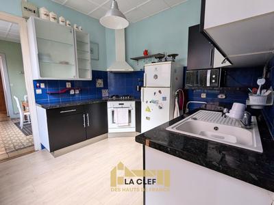 Maison - 151 m² - 6 pièces