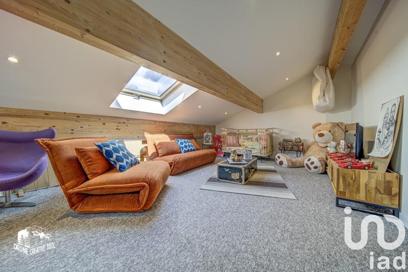 Maison - 206 m² - 6 pièces