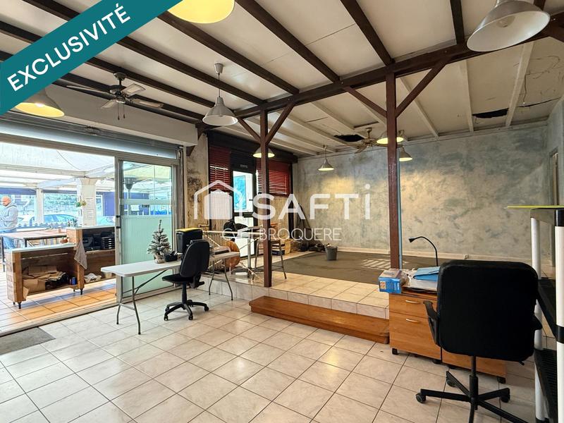 Local commercial - 200 m² - 5 pièces