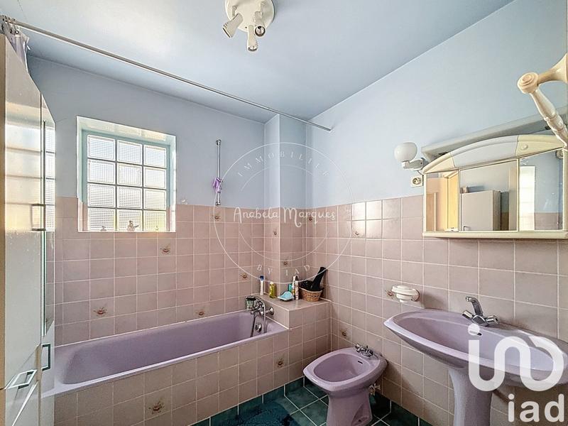 Maison - 184 m² - 7 pièces