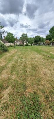 Terrain constructible - 1 950 m²