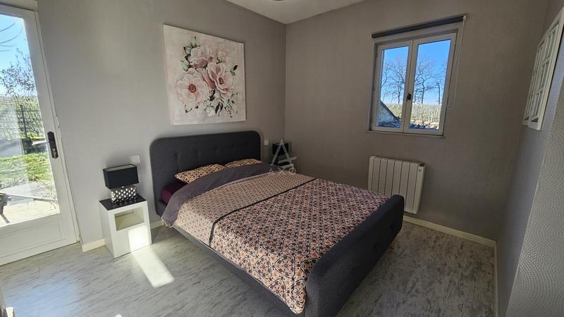 Maison - 332 m² - 6 pièces