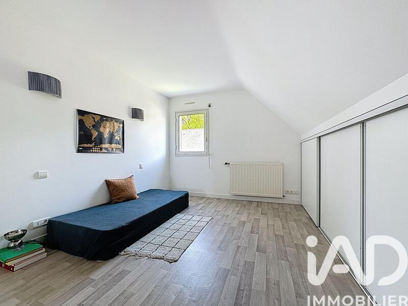 Maison - 142 m² - 6 pièces