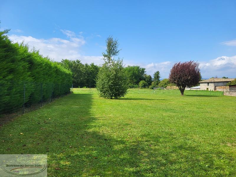 Propriété - 210 m² - 7 pièces