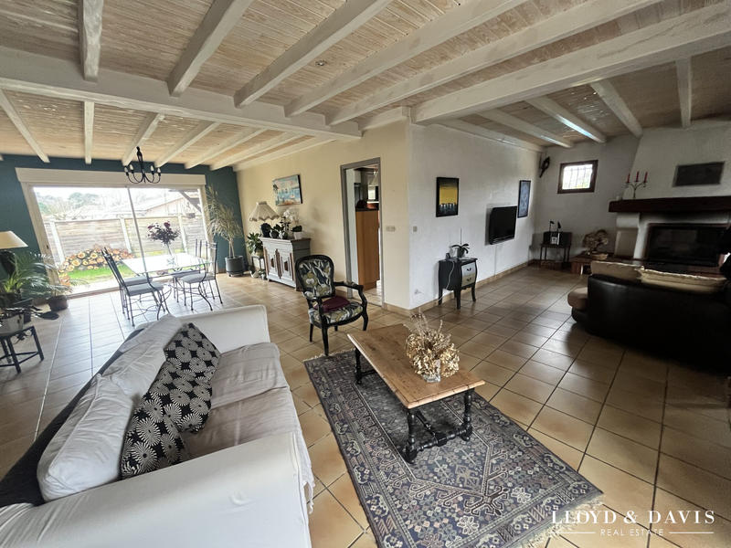 Maison - 180 m² - 7 pièces