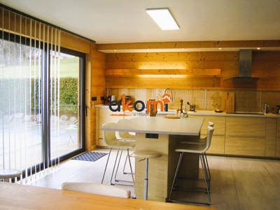 Châlet - 244 m² - 8 pièces