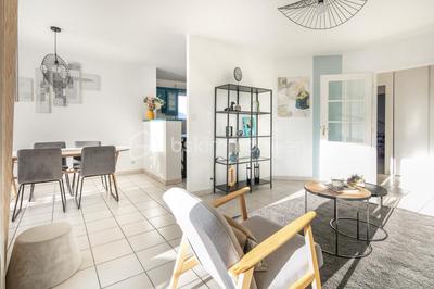 Appartement - 86 m² - 4 pièces