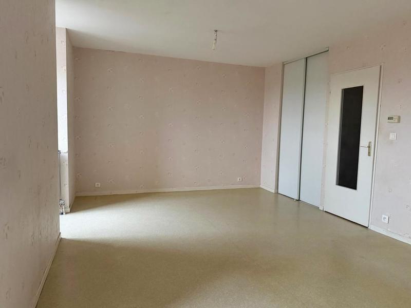 Appartement - 90 m² - 4 pièces