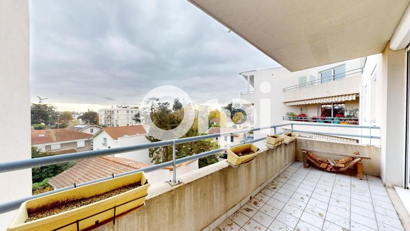 Appartement - 111 m² - 4 pièces