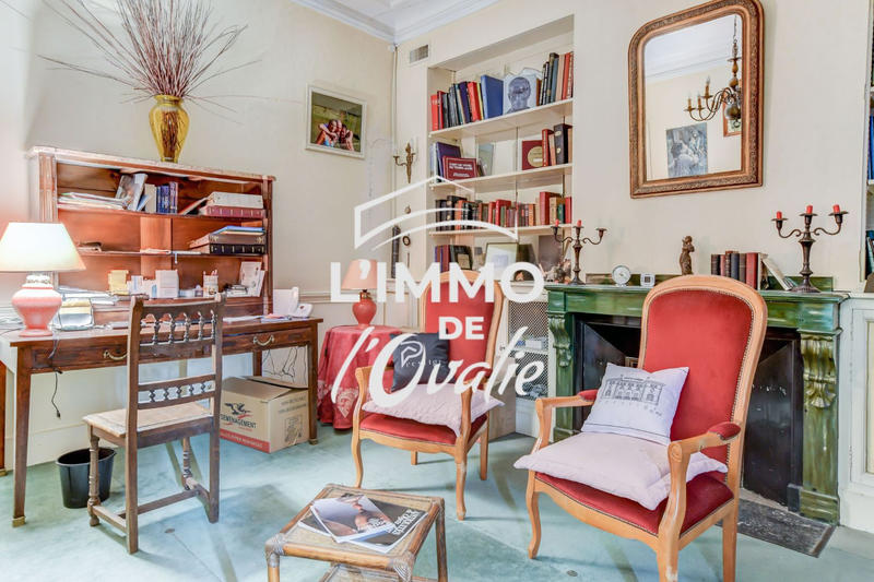 Château - 424 m² - 7 pièces