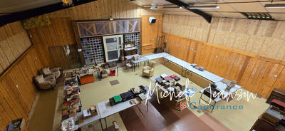 Local d'activité / Entrepôt - 213 m² - 3 pièces