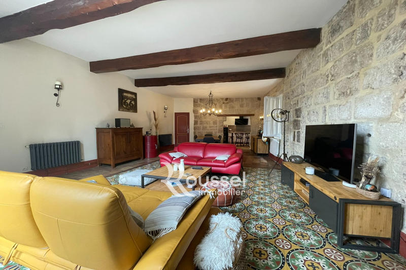 Maison - 274 m² - 10 pièces