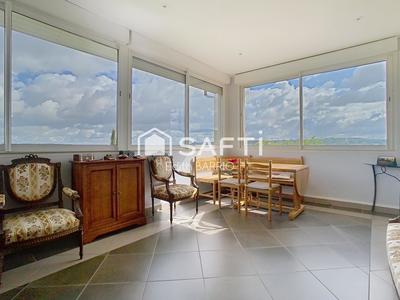 Maison - 136 m² - 5 pièces