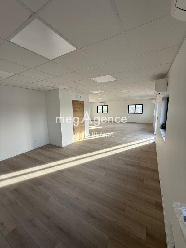 Local commercial - 7 pièces