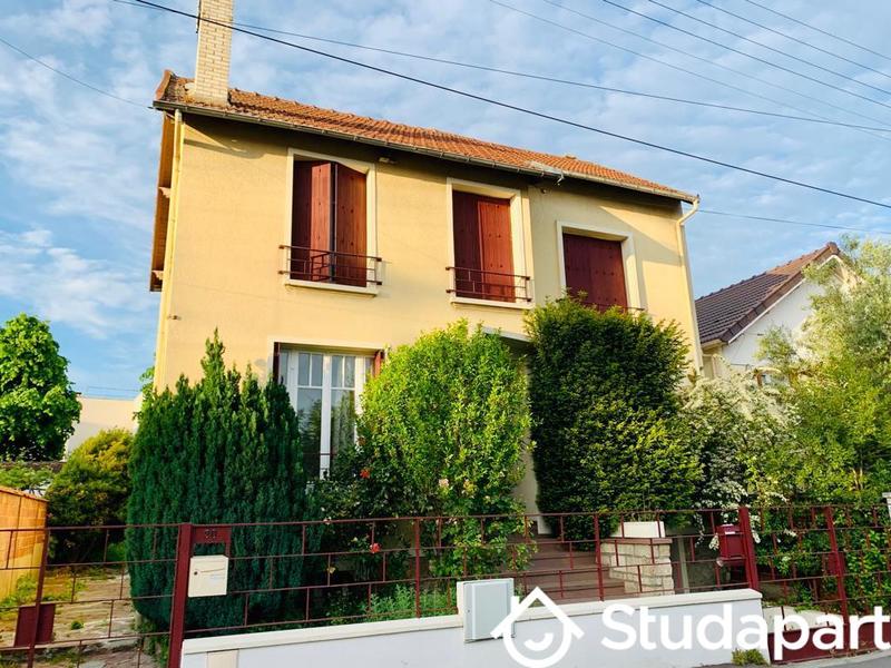 Chambre - 12 m² - 1 pièce