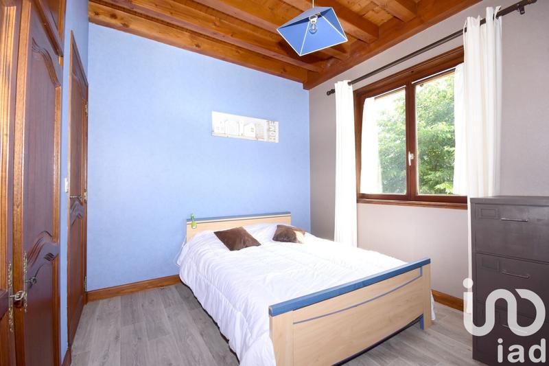 Maison - 187 m² - 9 pièces