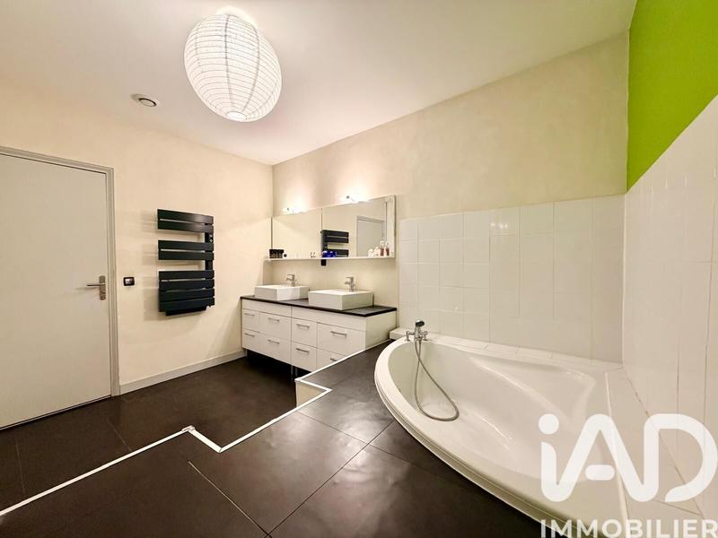 Appartement - 119 m² - 5 pièces