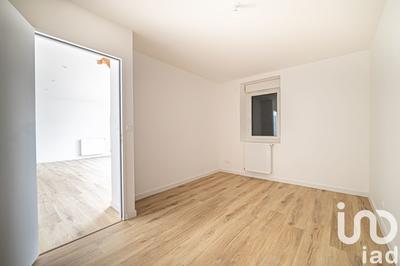 Maison - 99 m² - 5 pièces