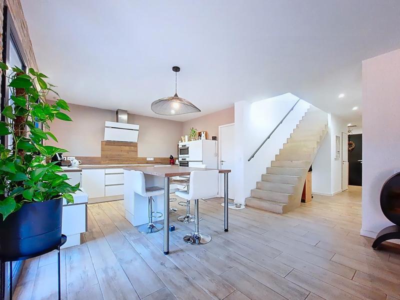 Maison - 129 m² - 5 pièces