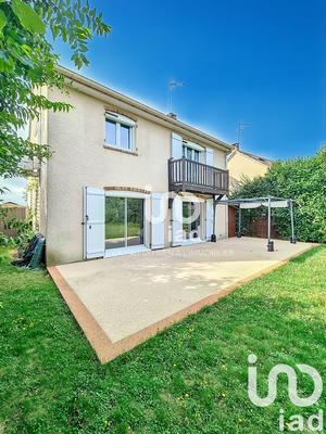 Maison - 167 m² - 8 pièces