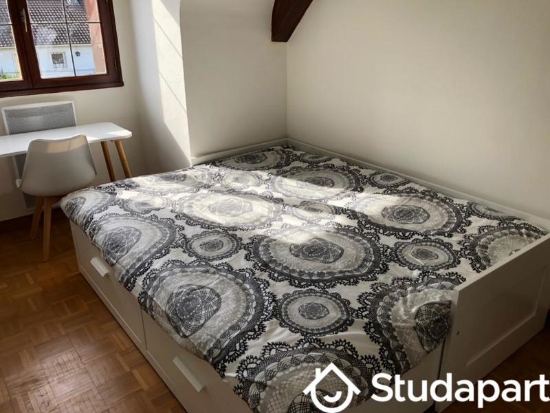 Chambre - 13 m² - 1 pièce