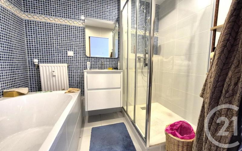 Appartement - 107 m² - 5 pièces