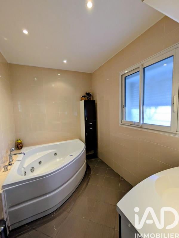 Maison - 127 m² - 4 pièces