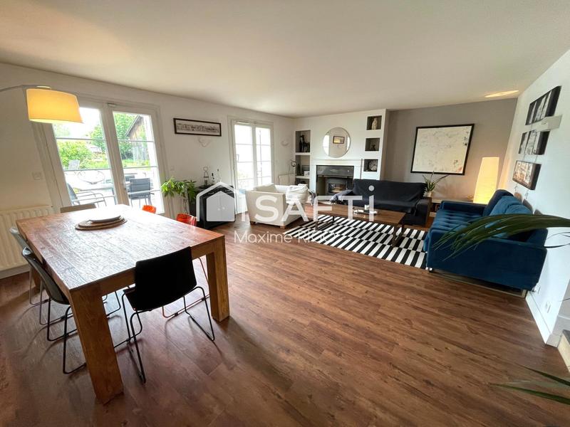 Maison de ville - 212 m² - 9 pièces