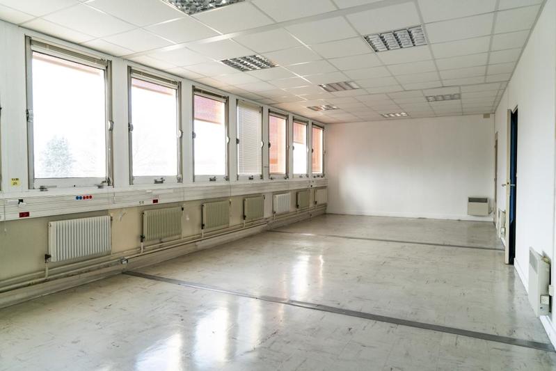 Bureau - 1 552 m²