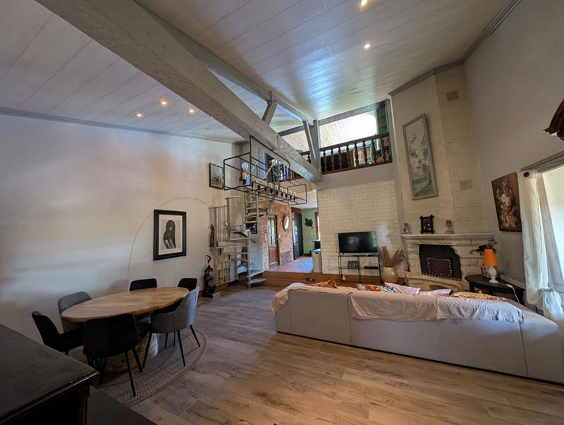 Maison - 231 m² - 5 pièces