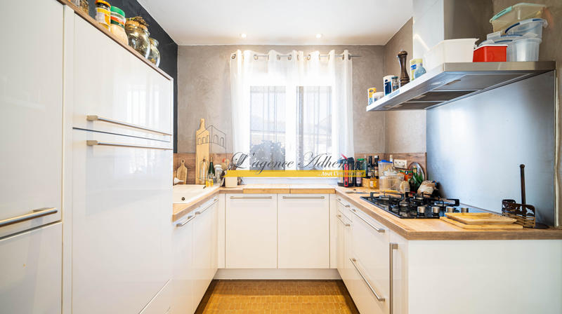 Maison - 112 m² - 4 pièces