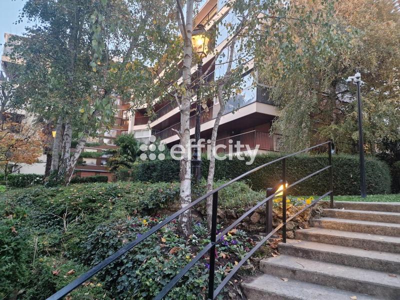 Appartement - 75 m² - 3 pièces