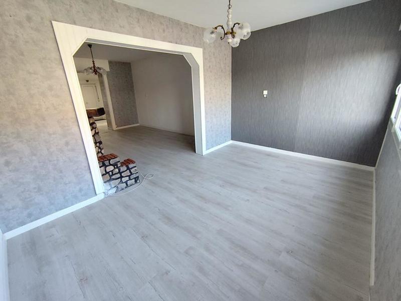 Maison - 122 m² - 6 pièces