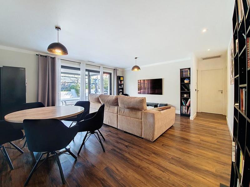 Maison - 101 m² - 5 pièces