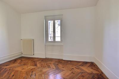 Appartement - 108 m² - 4 pièces